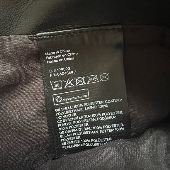 H&M Classic Black Leather Skirt Women’s size 8 - Picture 4 of 4